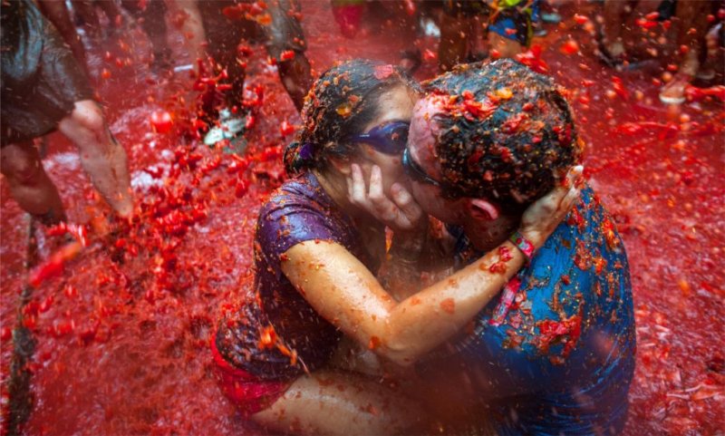 FESTIVAL-TOMATINA-V-BUNOLE_glav3_800x481
